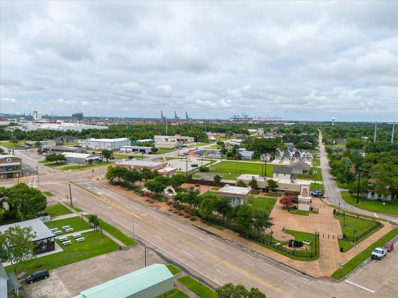 Located in La Porte, TX Directly behind the 5 Points Plaza, conveniently placed in the central hub for the best food and entertainment La Porte has to offer. Located in La Porte, TX Directly behind the 5 Points Plaza, conveniently placed in the central hub for the best food and entertainment La Porte has to offer.