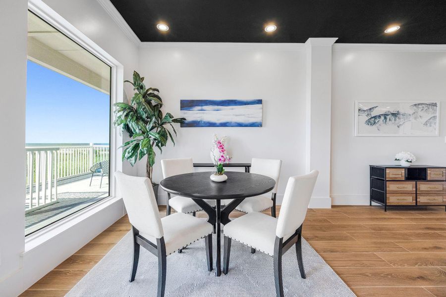 Furnished interior view inside a new home in , Galveston (Image 44).