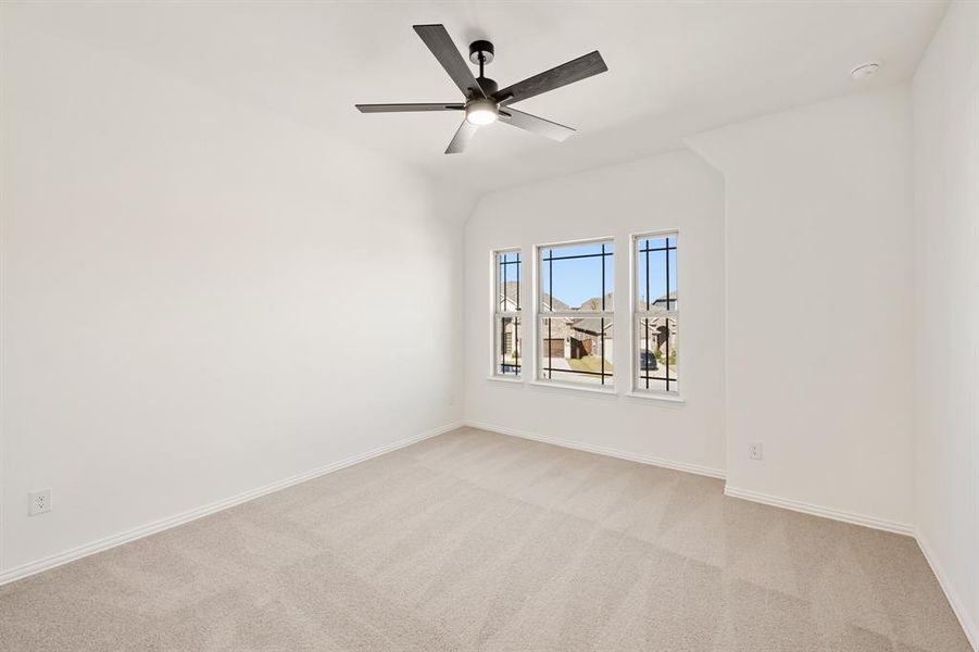 Spacious, unfurnished interior of a new home in Willow Wood Classic 50, McKinney (Image 31).