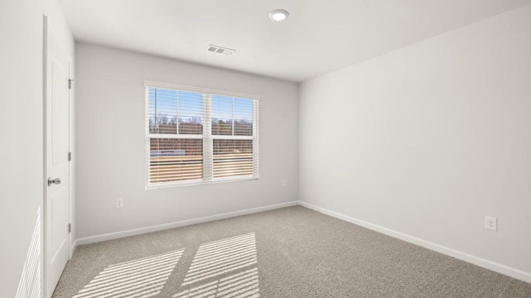 Spacious, unfurnished interior of a new home in Braselton Village, Braselton (Image 25).