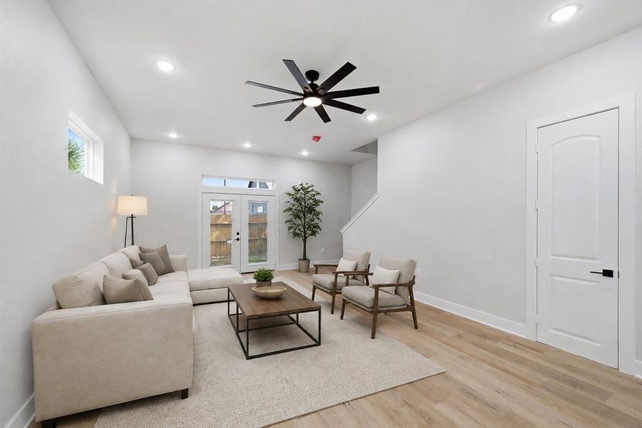Living area ***virtually staged*** Living area ***virtually staged***