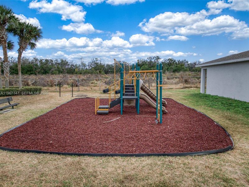 Community amenities in , Sebring (Image 34).