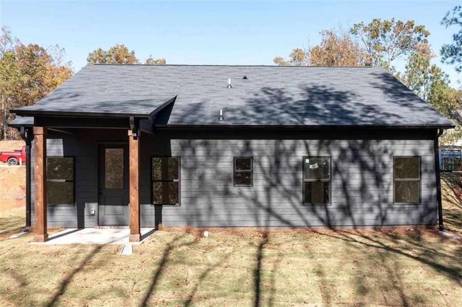 Exterior details and patio area of a home in , Buchanan (Image 3).