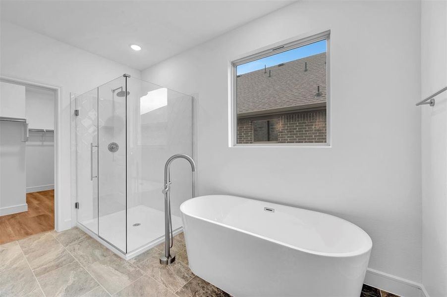 Furnished interior view inside a new home in Creekshaw, Royse City (Image 9).