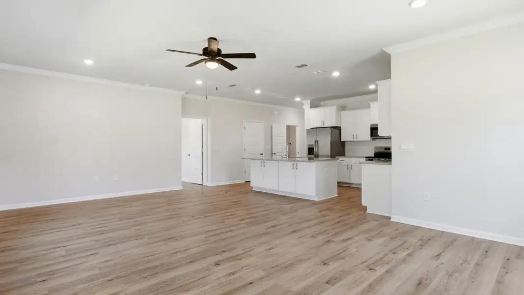 Spacious, unfurnished interior of a new home in Abilene Acres, Tallahassee (Image 16).