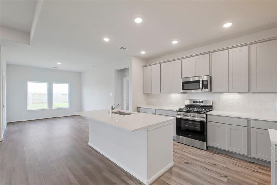 Furnished interior view inside a new home in Sierra Vista, Rosharon (Image 11). Furnished interior view inside a new home in Sierra Vista, Rosharon (Image 11).