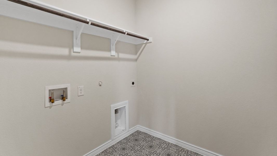 Spacious, unfurnished interior of a new home in Elevon, Lavon (Image 13).