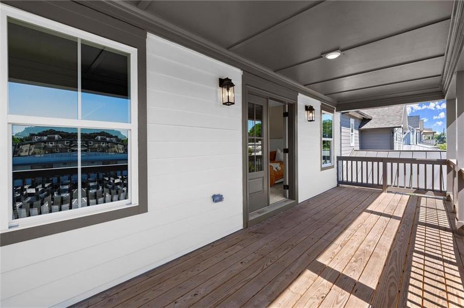 Exterior details and patio area of a home in West Town, Atlanta (Image 3). Exterior details and patio area of a home in West Town, Atlanta (Image 3).