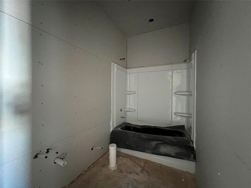 Image 37 of a home in Rolling Glen.