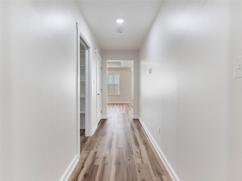 Spacious, unfurnished interior of a new home in , Palacios (Image 21).