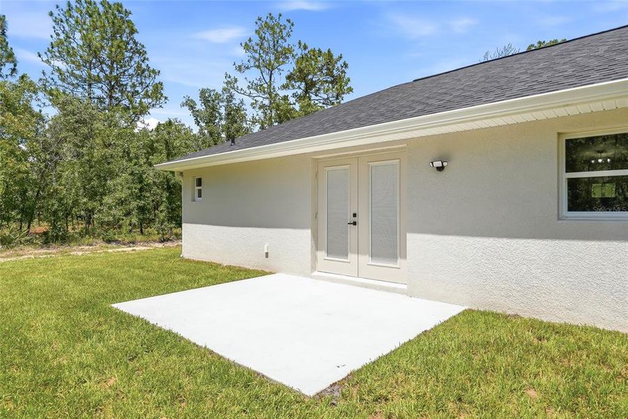 Exterior details and patio area of a home in , Weeki Wachee (Image 32). Exterior details and patio area of a home in , Weeki Wachee (Image 32).