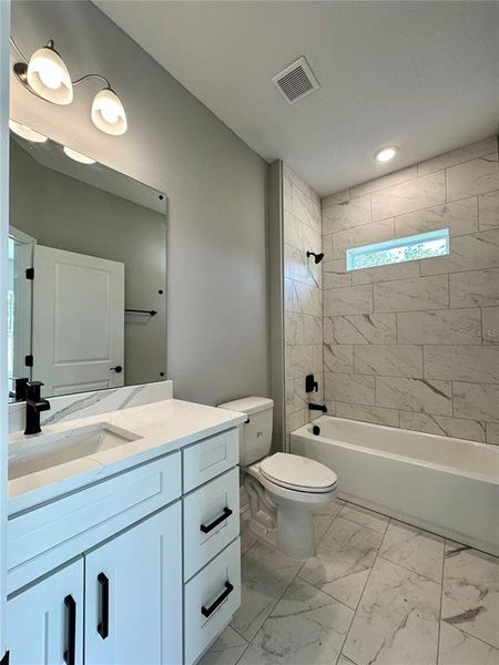 Furnished interior view inside a new home in , Ocala (Image 5).