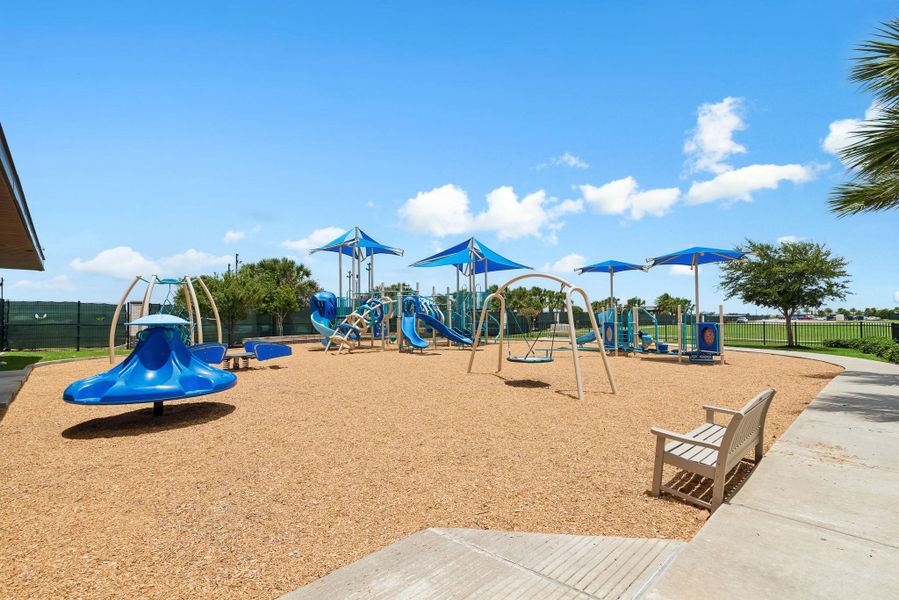 Community amenities in Lago Mar, Santa Fe (Image 16).