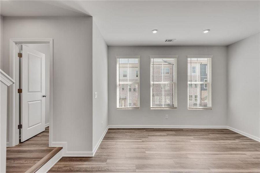 Spacious, unfurnished interior of a new home in Waverly at Buice Lake, Acworth (Image 33). Spacious, unfurnished interior of a new home in Waverly at Buice Lake, Acworth (Image 33).