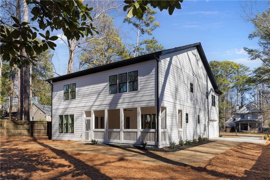 Exterior details and patio area of a home in , Decatur (Image 4).