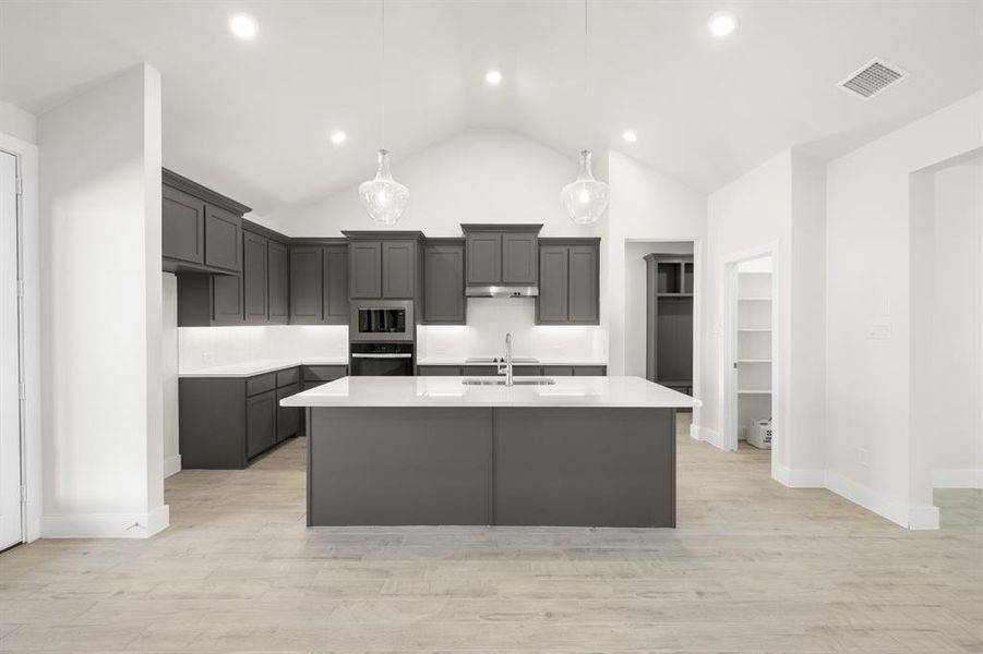 2361 Oak Knoll- Kitchen-3