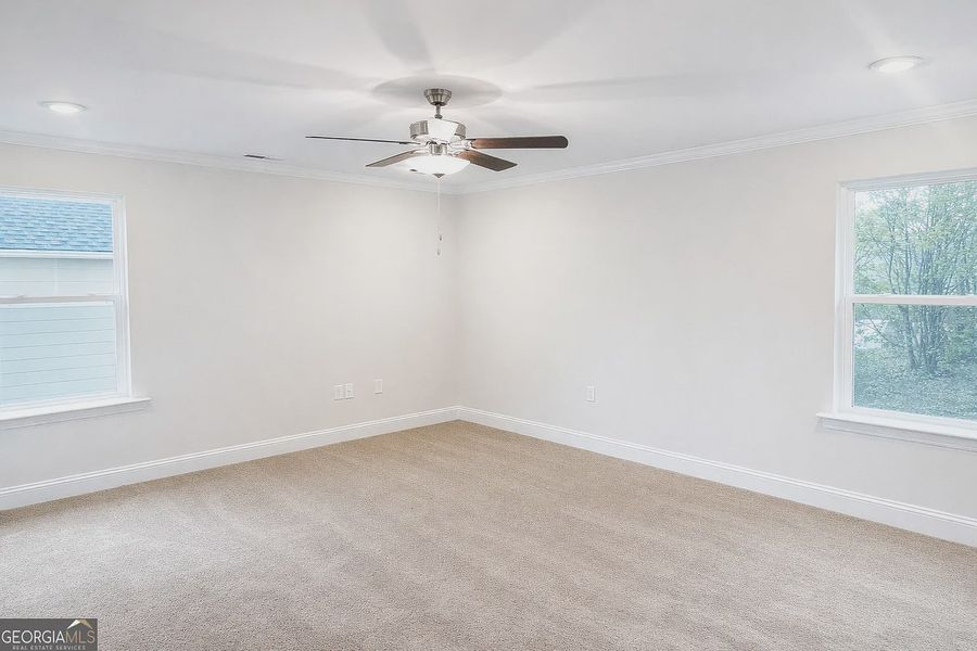 Spacious, unfurnished interior of a new home in Canterbury Villas, Carrollton (Image 21).