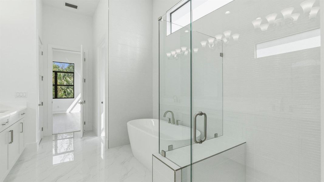Owner's Bath Owner's Bath