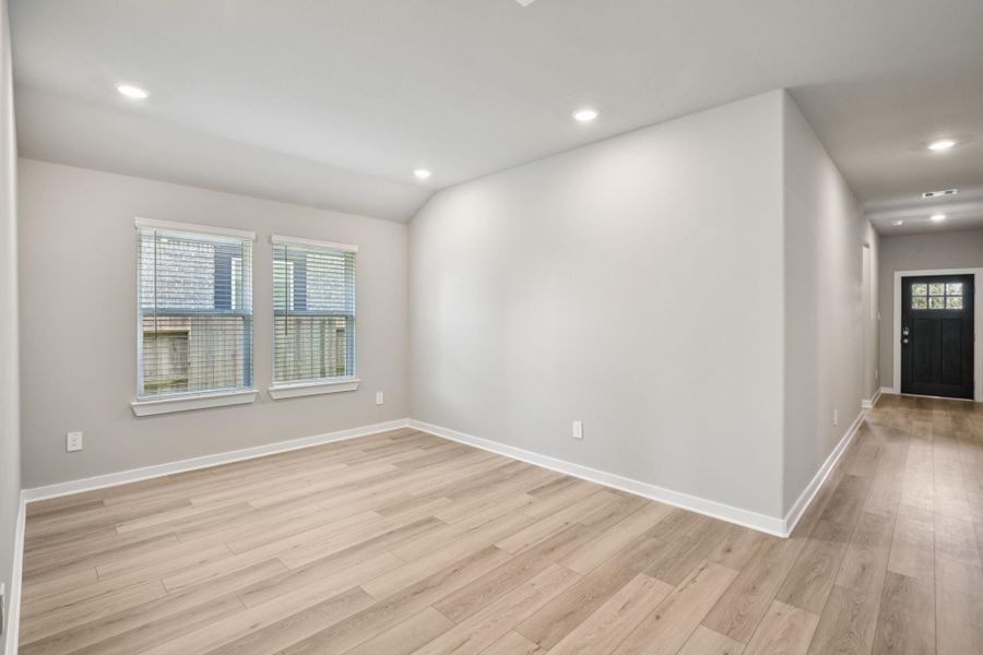 Photo is not of the actual home but is an inspirational photo of builder’s model home and may depict options, furnishings, and/or decorator features that are not included.