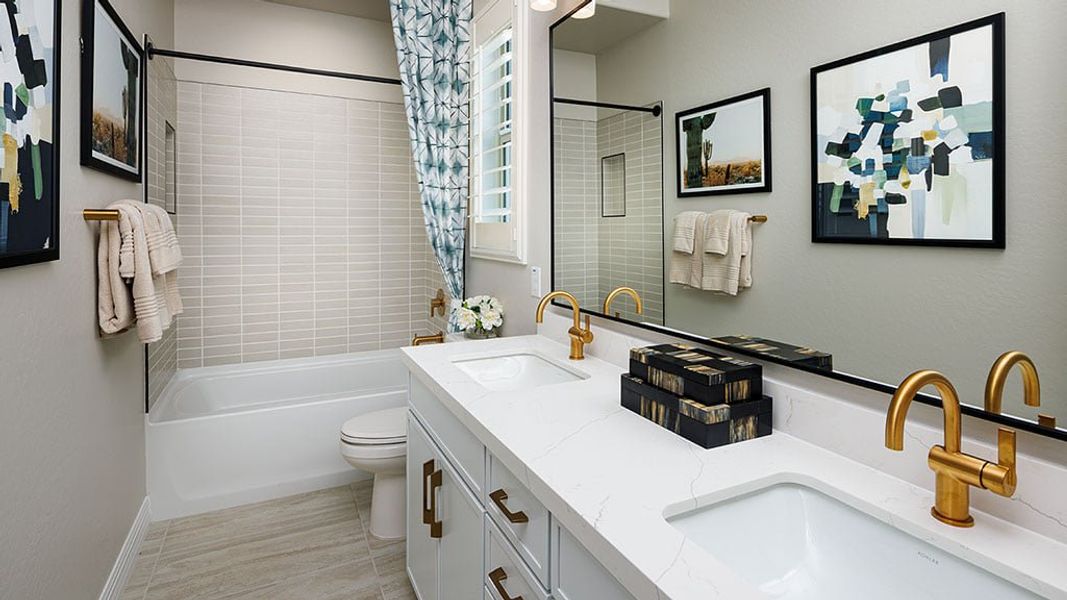 Representative furnished interior of a home built from the Everglade by Taylor Morrison in Saddleback, Peoria (Image 13).