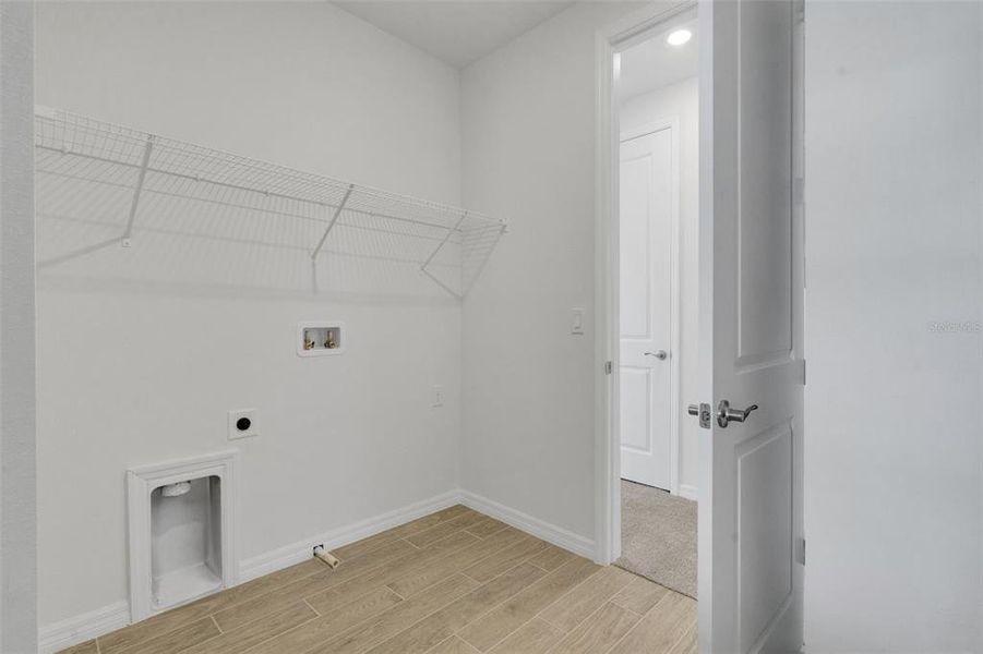 Spacious, unfurnished interior of a new home in Turnleaf, Punta Gorda (Image 19). Spacious, unfurnished interior of a new home in Turnleaf, Punta Gorda (Image 19).