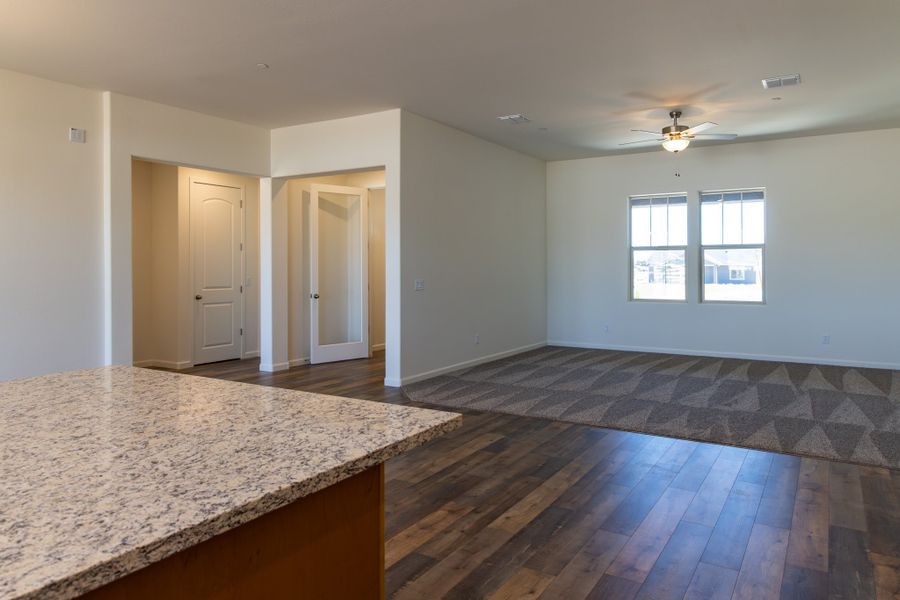 Spacious, unfurnished interior of a new home in Heritage Pointe, Chino Valley (Image 23).