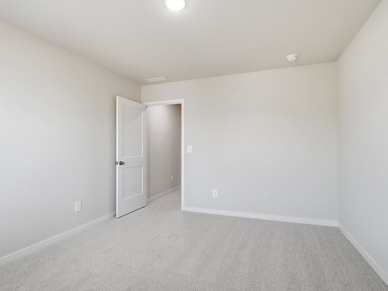 Spacious, unfurnished interior of a new home in Cadence Meadows, Zebulon (Image 25).