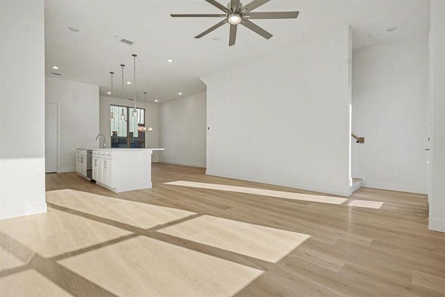 Spacious, unfurnished interior of a new home in , Farmers Branch (Image 22).