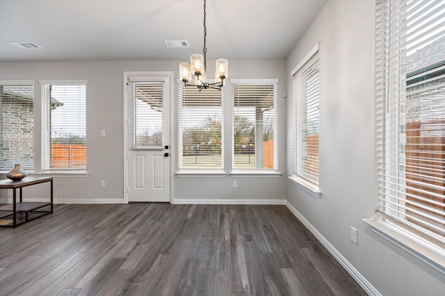 Spacious, unfurnished interior of a new home in Morningstar, Aledo (Image 24).