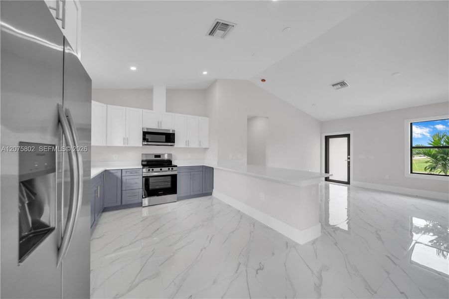 Furnished interior view inside a new home in , Lehigh Acres (Image 6).
