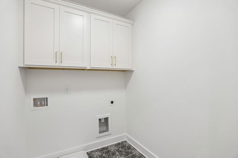 Spacious, unfurnished interior of a new home in , Marietta (Image 44).
