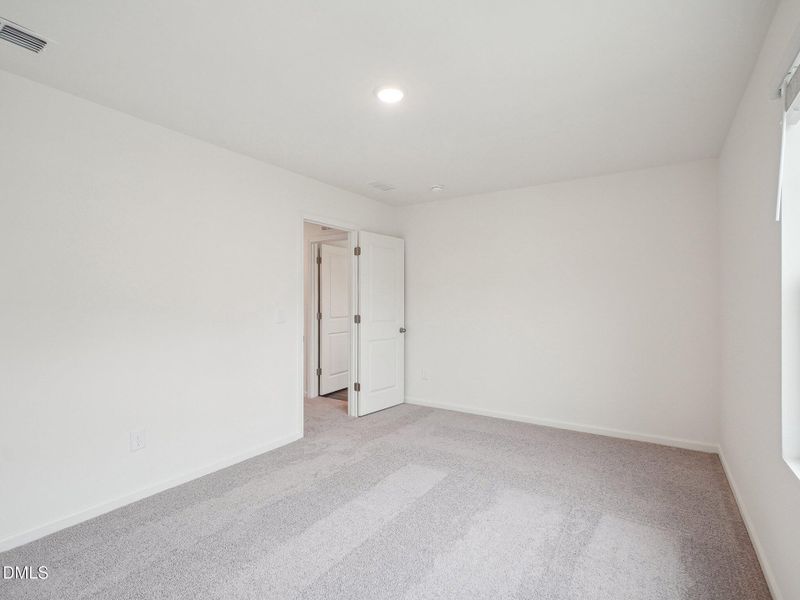 34-web-or-mls-Solace Wy 212-2805-034