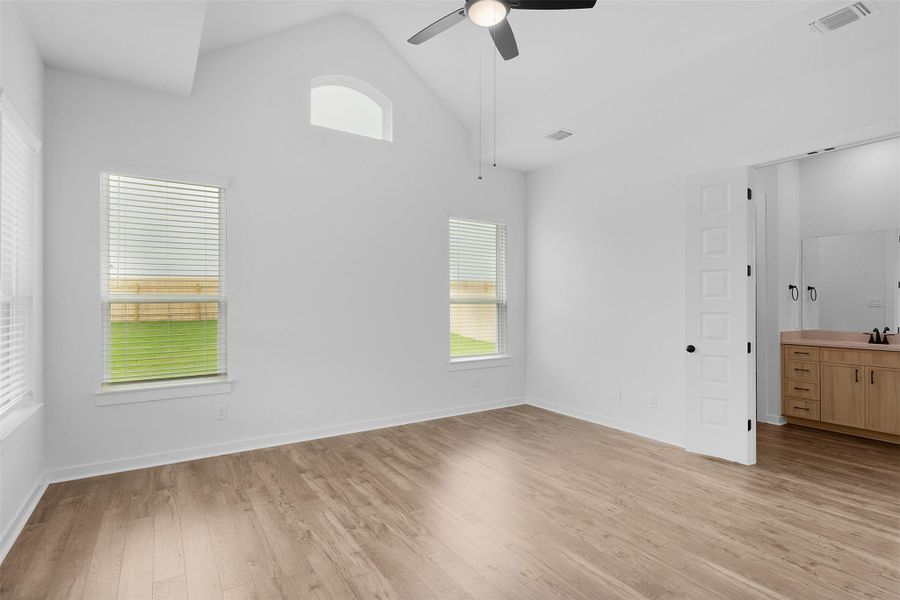 REPRESENTATIVE OF FLOOR PLAN ONLY