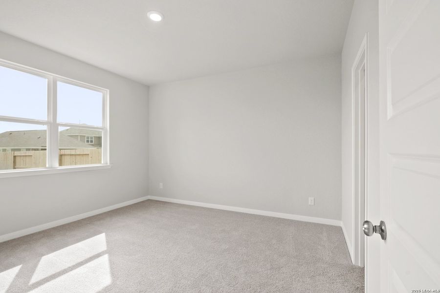 Spacious, unfurnished interior of a new home in Hickory Ridge, Elmendorf (Image 17).