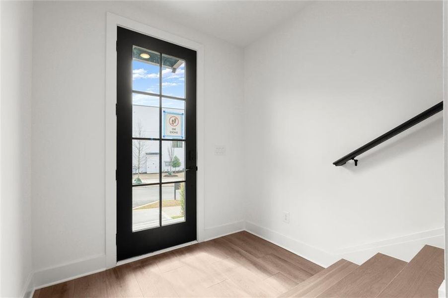 Spacious, unfurnished interior of a new home in , Alpharetta (Image 44).