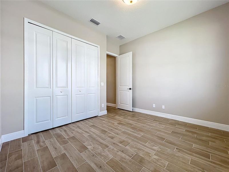 Spacious, unfurnished interior of a new home in Watercolor Place Single Family Homes, Bradenton (Image 44).