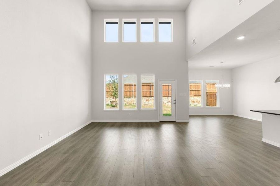 20. 252 Bright Alcove - Family 20. 252 Bright Alcove - Family