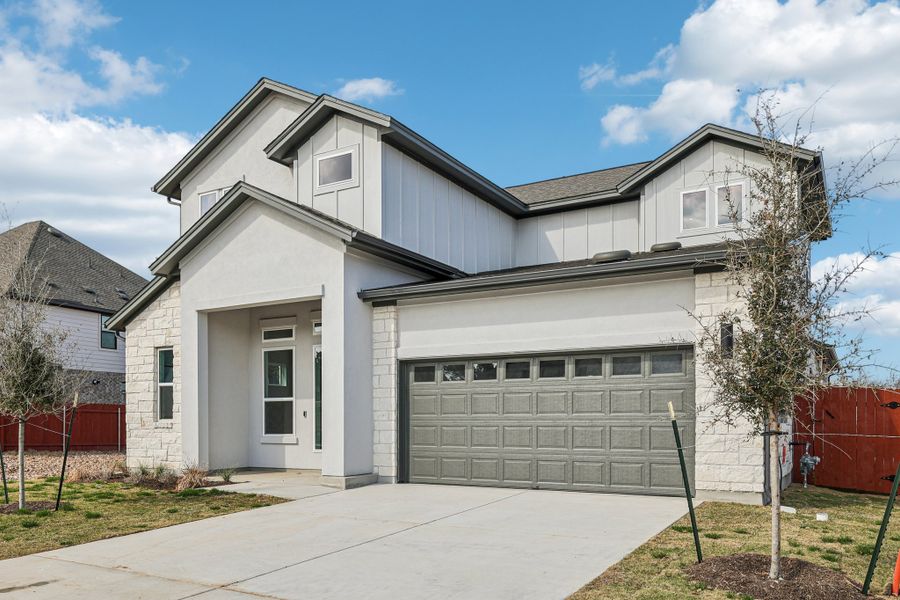 2 web or mls Robin Trail S1302 002