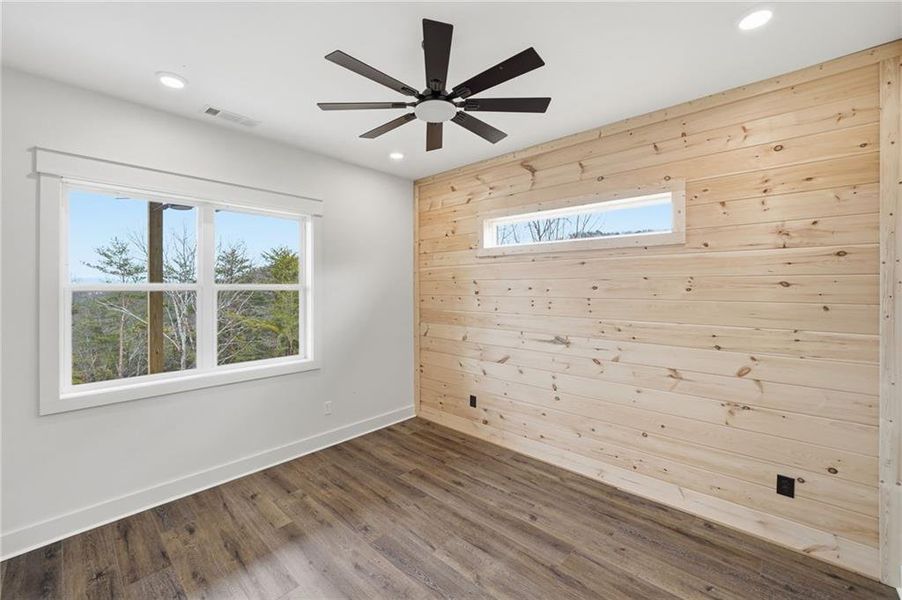 Spacious, unfurnished interior of a new home in , Ranger (Image 37).