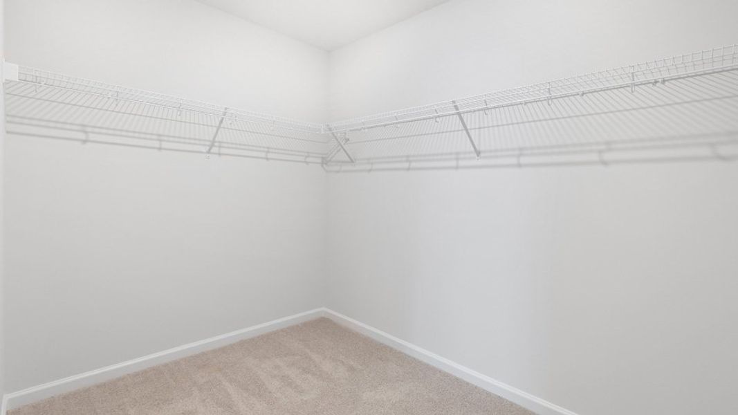 Spacious, unfurnished interior of a new home in Cambridge Park, Mebane (Image 20).
