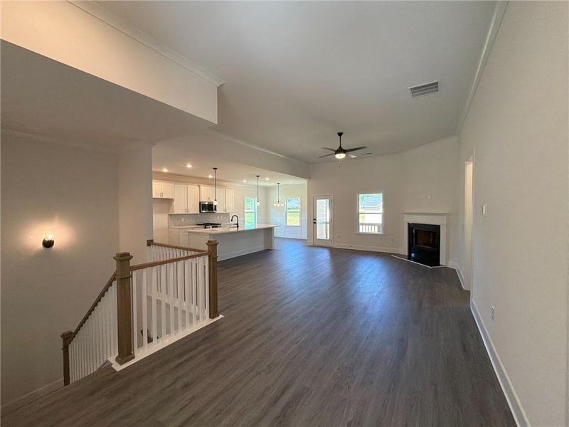 Spacious, unfurnished interior of a new home in Tuscany Hills, Douglasville (Image 11).