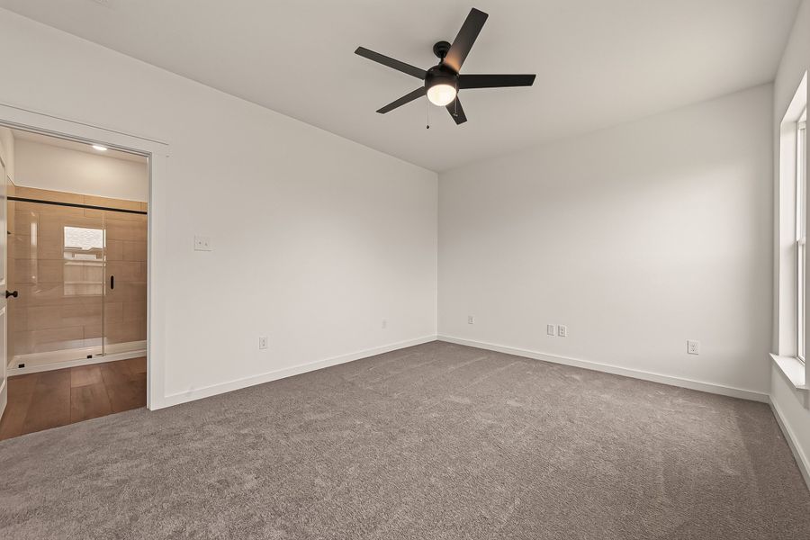 Spacious, unfurnished interior of a new home in Aldeana, Bonney (Image 28).