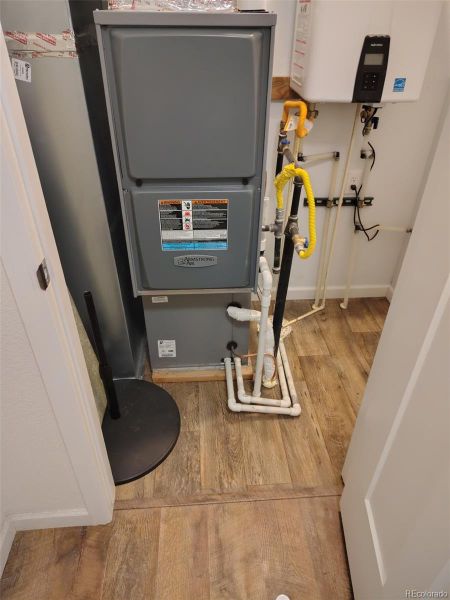 Close-up of interior finishes inside a home in , Colorado City (Image 21).