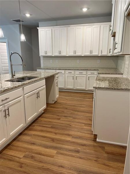 Furnished interior view inside a new home in , Gainesville (Image 44).