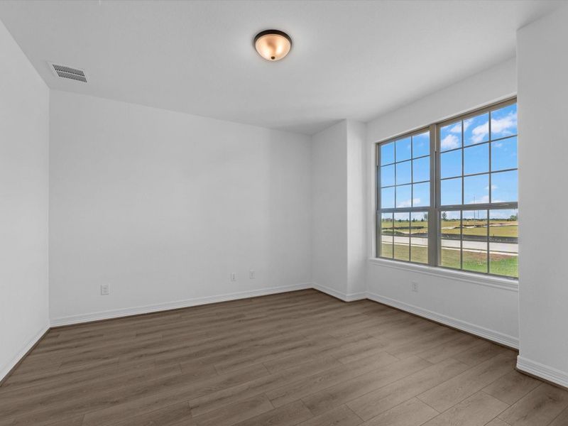 Spacious, unfurnished interior of a new home in Sunterra Lakes, Brookshire (Image 17). Spacious, unfurnished interior of a new home in Sunterra Lakes, Brookshire (Image 17).