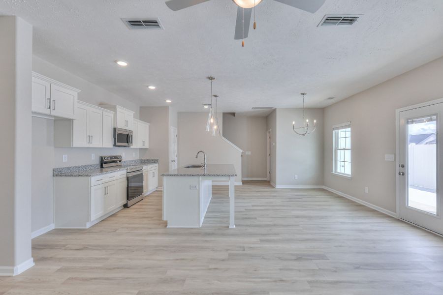 Spacious, unfurnished interior of a new home in Legacy Preserve, Tullahoma (Image 13). Spacious, unfurnished interior of a new home in Legacy Preserve, Tullahoma (Image 13).