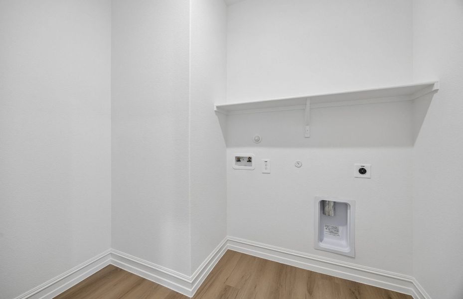 Spacious, unfurnished interior of a new home in Rosemary Fields, Godley (Image 18).