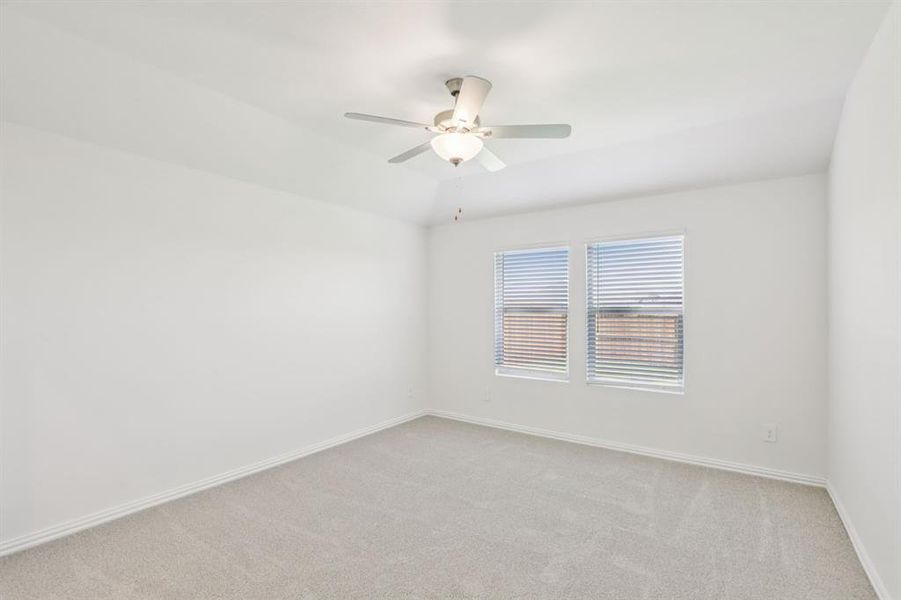 Spacious, unfurnished interior of a new home in Stonehaven, Seagoville (Image 23). Spacious, unfurnished interior of a new home in Stonehaven, Seagoville (Image 23).
