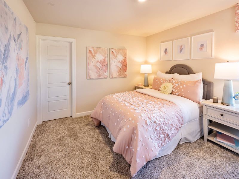 Furnished interior view inside a new home in Collier Ridge, Moore (Image 8).