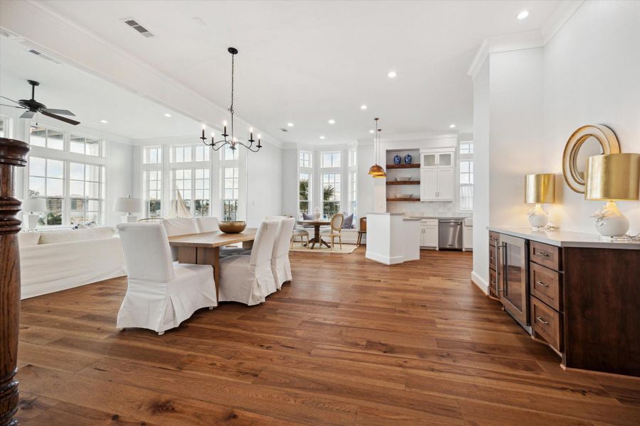 Beautiful open floor plan with expansive views of Clear Lake. Perfect for entertaining!